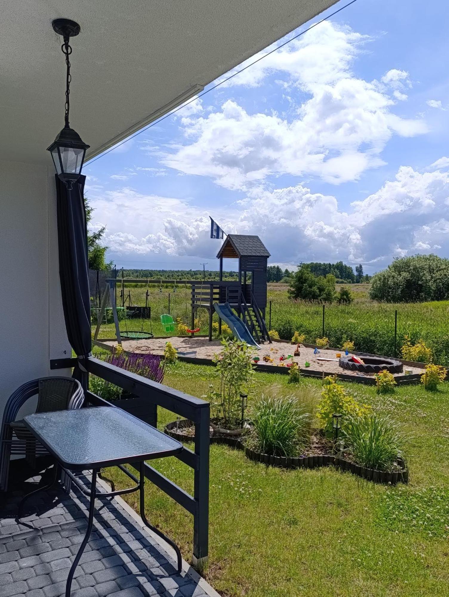 Apartamenty Poswiata - Dwupokojowe, Komfortowe, O Wielkosci Domku, Ze Wspanialym Widokiem Na Laki Bobolin Exterior foto