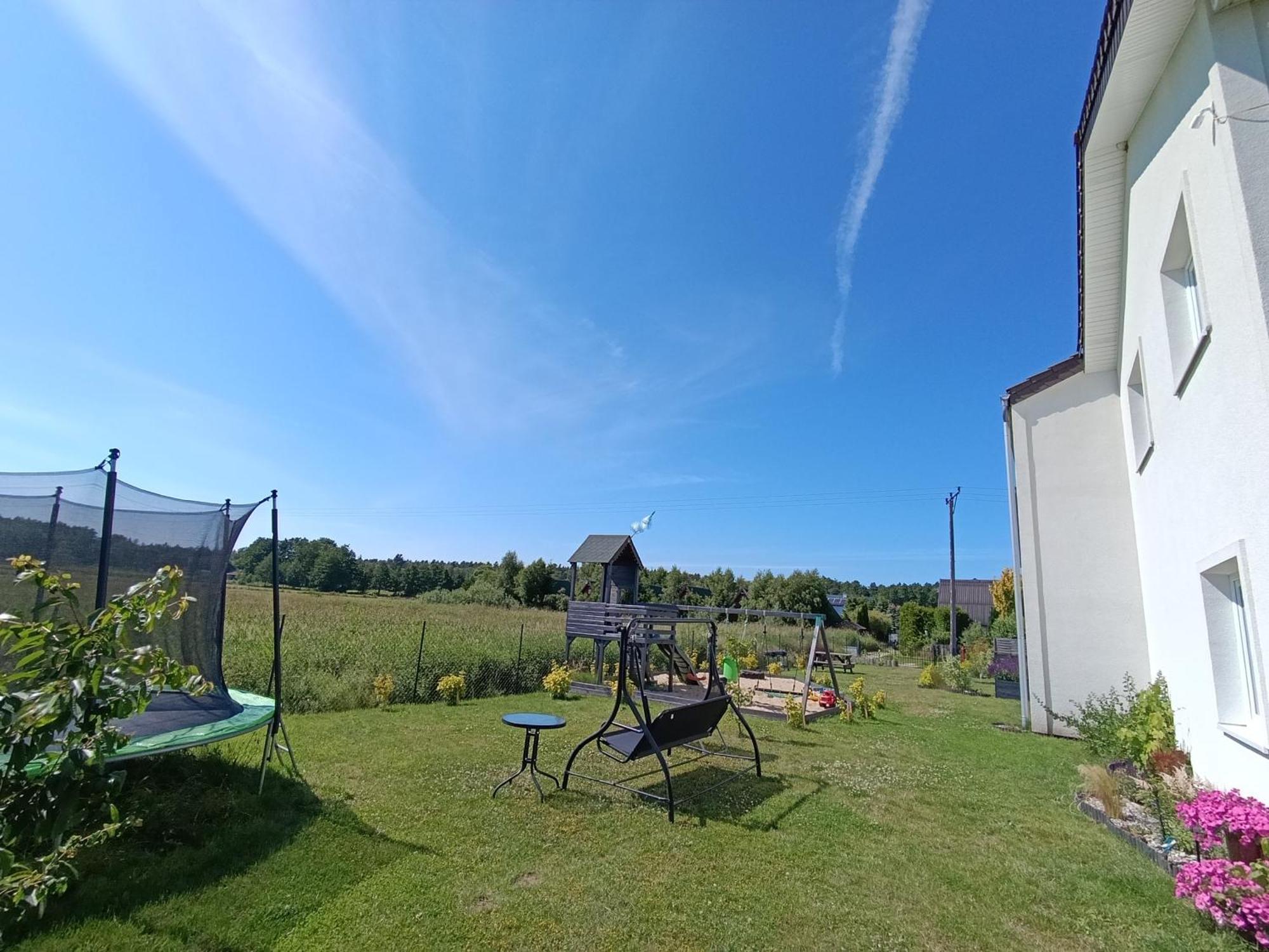 Apartamenty Poswiata - Dwupokojowe, Komfortowe, O Wielkosci Domku, Ze Wspanialym Widokiem Na Laki Bobolin Exterior foto